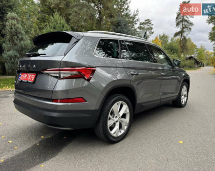 Шкода Kodiaq 2022 у Києві на Automoto.ua Сірий Шкода Kodiaq, об'ємом двигуна 2 л та пробігом 169 тис. км за 35999 $, фото 7 на Automoto.ua