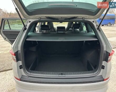 Серый Шкода Kodiaq, объемом двигателя 1.97 л и пробегом 188 тыс. км за 36950 $, фото 58 на Automoto.ua