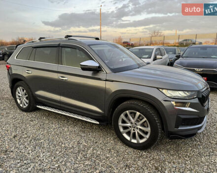 Серый Шкода Kodiaq, объемом двигателя 1.98 л и пробегом 64 тыс. км за 34500 $, фото 13 на Automoto.ua