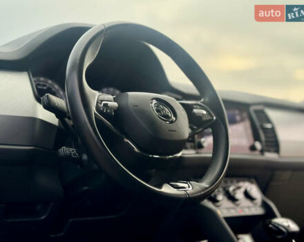Сірий Шкода Kodiaq, об'ємом двигуна 2 л та пробігом 220 тис. км за 31300 $, фото 56 на Automoto.ua