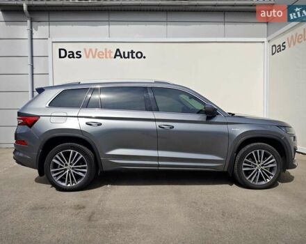 Сірий Шкода Kodiaq, об'ємом двигуна 1.97 л та пробігом 50 тис. км за 42036 $, фото 5 на Automoto.ua