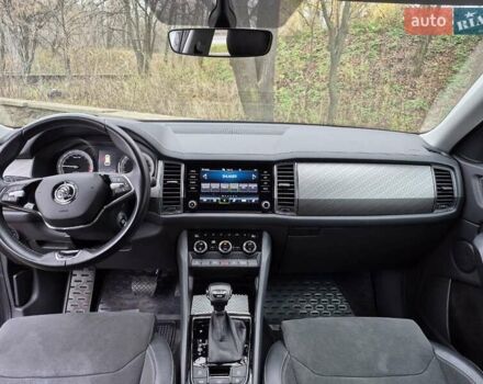 Серый Шкода Kodiaq, объемом двигателя 1.97 л и пробегом 151 тыс. км за 31500 $, фото 13 на Automoto.ua