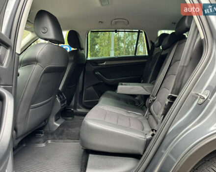 Шкода Kodiaq 2022 у Києві на Automoto.ua Сірий Шкода Kodiaq, об'ємом двигуна 2 л та пробігом 169 тис. км за 35999 $, фото 52 на Automoto.ua