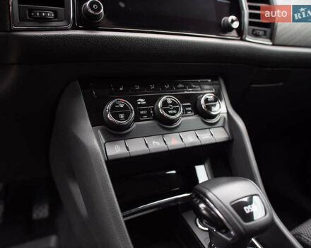 Серый Шкода Kodiaq, объемом двигателя 1.97 л и пробегом 30 тыс. км за 34500 $, фото 18 на Automoto.ua