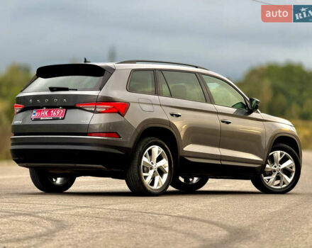 Сірий Шкода Kodiaq, об'ємом двигуна 2 л та пробігом 220 тис. км за 31300 $, фото 30 на Automoto.ua