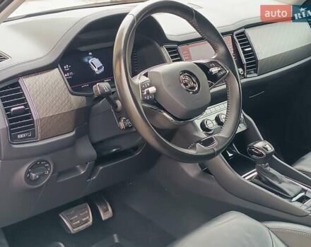 Серый Шкода Kodiaq, объемом двигателя 1.97 л и пробегом 106 тыс. км за 37950 $, фото 32 на Automoto.ua