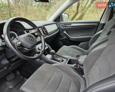 Серый Шкода Kodiaq, объемом двигателя 1.97 л и пробегом 151 тыс. км за 31500 $, фото 21 на Automoto.ua