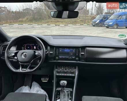 Серый Шкода Kodiaq, объемом двигателя 1.97 л и пробегом 188 тыс. км за 36950 $, фото 64 на Automoto.ua