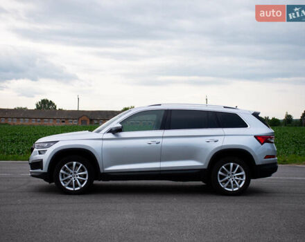 Серый Шкода Kodiaq, объемом двигателя 1.97 л и пробегом 30 тыс. км за 34500 $, фото 3 на Automoto.ua