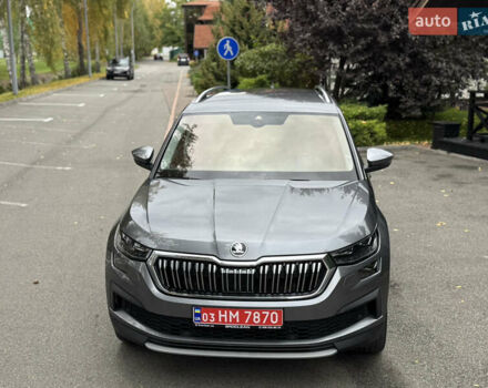 Шкода Kodiaq 2022 у Києві на Automoto.ua Сірий Шкода Kodiaq, об'ємом двигуна 2 л та пробігом 169 тис. км за 35999 $, фото 19 на Automoto.ua