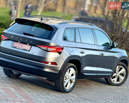 Сірий Шкода Kodiaq, об'ємом двигуна 2 л та пробігом 220 тис. км за 31200 $, фото 38 на Automoto.ua