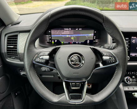 Шкода Kodiaq 2022 у Києві на Automoto.ua Сірий Шкода Kodiaq, об'ємом двигуна 2 л та пробігом 169 тис. км за 35999 $, фото 78 на Automoto.ua
