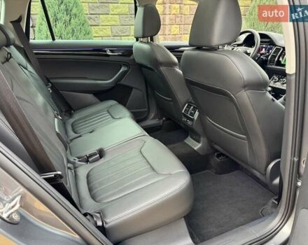 Серый Шкода Kodiaq, объемом двигателя 1.97 л и пробегом 83 тыс. км за 42900 $, фото 37 на Automoto.ua