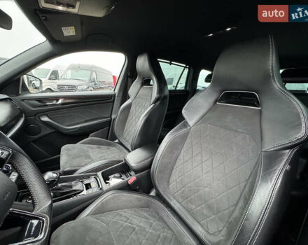 Серый Шкода Kodiaq, объемом двигателя 1.97 л и пробегом 181 тыс. км за 35500 $, фото 82 на Automoto.ua