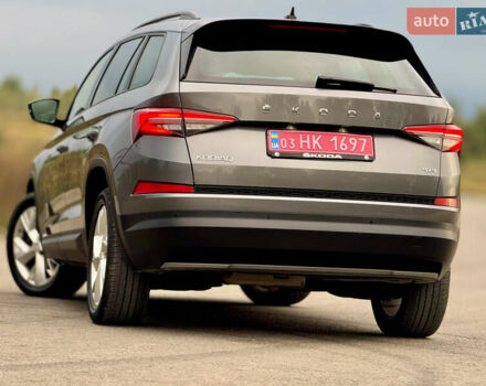 Сірий Шкода Kodiaq, об'ємом двигуна 2 л та пробігом 220 тис. км за 31300 $, фото 39 на Automoto.ua
