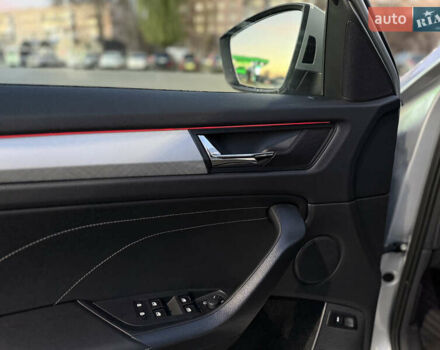 Серый Шкода Kodiaq, объемом двигателя 1.97 л и пробегом 259 тыс. км за 29499 $, фото 15 на Automoto.ua