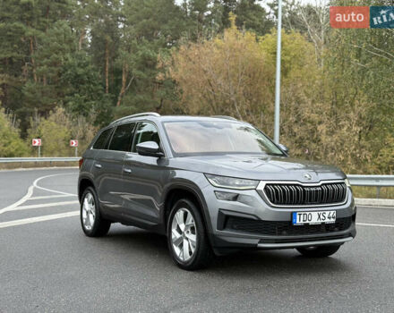 Серый Шкода Kodiaq, объемом двигателя 1.97 л и пробегом 169 тыс. км за 36499 $, фото 4 на Automoto.ua