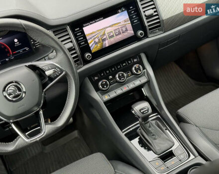 Серый Шкода Kodiaq, объемом двигателя 1.97 л и пробегом 169 тыс. км за 36499 $, фото 39 на Automoto.ua