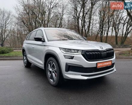 Серый Шкода Kodiaq, объемом двигателя 1.97 л и пробегом 21 тыс. км за 45400 $, фото 4 на Automoto.ua