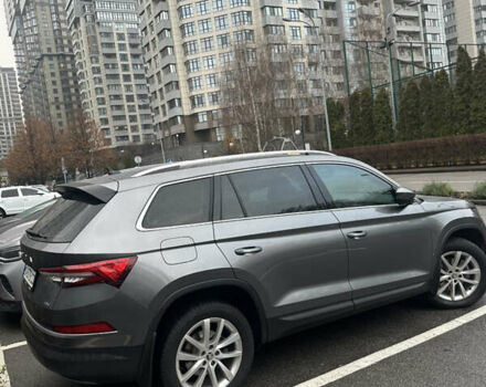 Серый Шкода Kodiaq, объемом двигателя 1.97 л и пробегом 43 тыс. км за 40000 $, фото 3 на Automoto.ua