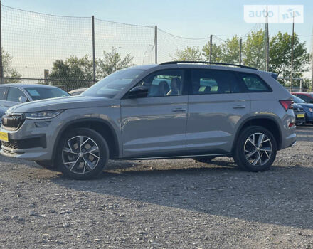 Серый Шкода Kodiaq, объемом двигателя 2 л и пробегом 21 тыс. км за 46990 $, фото 4 на Automoto.ua