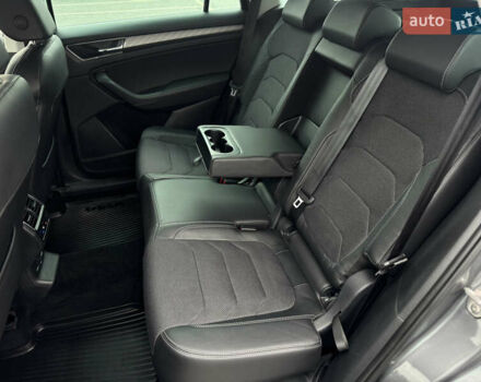 Серый Шкода Kodiaq, объемом двигателя 1.97 л и пробегом 184 тыс. км за 34999 $, фото 19 на Automoto.ua