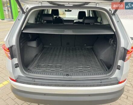 Серый Шкода Kodiaq, объемом двигателя 1.97 л и пробегом 49 тыс. км за 37800 $, фото 69 на Automoto.ua