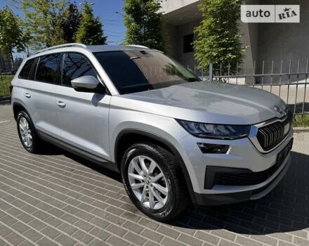 Сірий Шкода Kodiaq, об'ємом двигуна 1.97 л та пробігом 56 тис. км за 39933 $, фото 41 на Automoto.ua