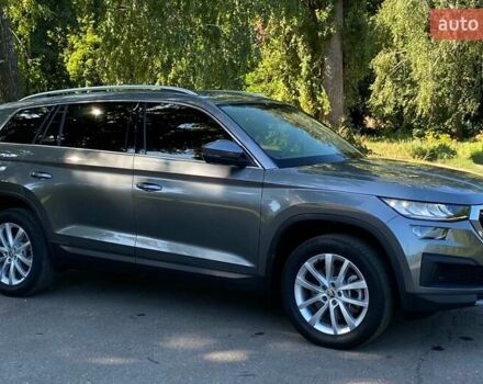 Серый Шкода Kodiaq, объемом двигателя 2 л и пробегом 31 тыс. км за 38200 $, фото 7 на Automoto.ua