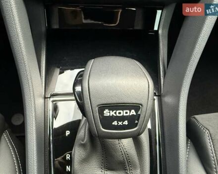 Серый Шкода Kodiaq, объемом двигателя 1.97 л и пробегом 43 тыс. км за 41500 $, фото 87 на Automoto.ua