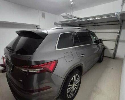Шкода Kodiaq 2023 в Львове на Automoto.ua Серый Шкода Kodiaq, объемом двигателя 1.97 л и пробегом 31 тыс. км за 46000 $, фото 10 на Automoto.ua
