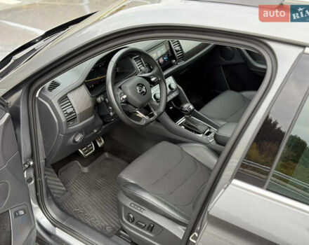 Серый Шкода Kodiaq, объемом двигателя 1.97 л и пробегом 169 тыс. км за 36499 $, фото 31 на Automoto.ua