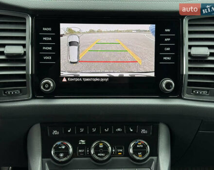 Серый Шкода Kodiaq, объемом двигателя 1.97 л и пробегом 169 тыс. км за 36499 $, фото 54 на Automoto.ua