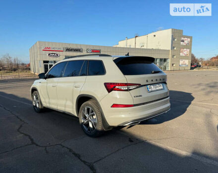 Серый Шкода Kodiaq, объемом двигателя 2 л и пробегом 4 тыс. км за 45500 $, фото 3 на Automoto.ua