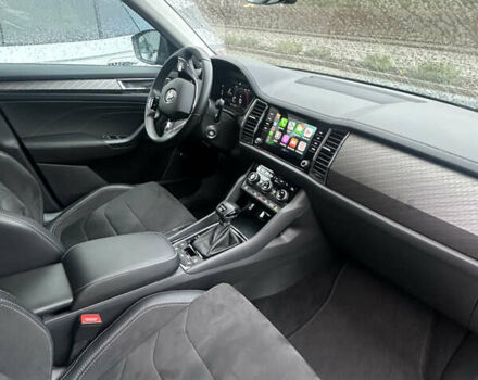 Серый Шкода Kodiaq, объемом двигателя 1.97 л и пробегом 43 тыс. км за 40000 $, фото 4 на Automoto.ua