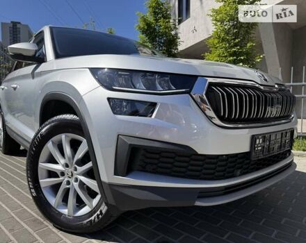 Сірий Шкода Kodiaq, об'ємом двигуна 1.97 л та пробігом 56 тис. км за 39933 $, фото 53 на Automoto.ua