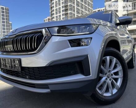 Сірий Шкода Kodiaq, об'ємом двигуна 1.97 л та пробігом 56 тис. км за 39933 $, фото 119 на Automoto.ua