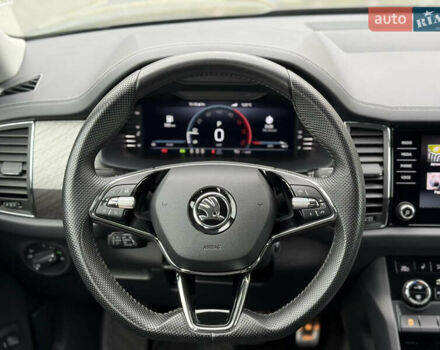 Серый Шкода Kodiaq, объемом двигателя 1.97 л и пробегом 169 тыс. км за 36499 $, фото 38 на Automoto.ua