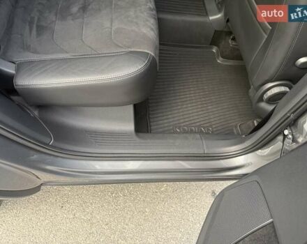 Сірий Шкода Kodiaq, об'ємом двигуна 1.98 л та пробігом 75 тис. км за 37000 $, фото 7 на Automoto.ua
