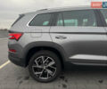 Серый Шкода Kodiaq, объемом двигателя 1.97 л и пробегом 184 тыс. км за 34999 $, фото 13 на Automoto.ua