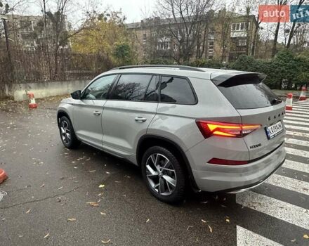 Серый Шкода Kodiaq, объемом двигателя 1.98 л и пробегом 159 тыс. км за 34300 $, фото 5 на Automoto.ua