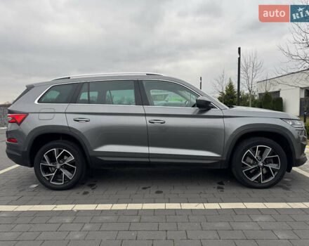 Серый Шкода Kodiaq, объемом двигателя 1.97 л и пробегом 184 тыс. км за 34999 $, фото 12 на Automoto.ua