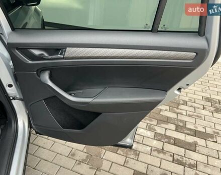 Серый Шкода Kodiaq, объемом двигателя 1.97 л и пробегом 49 тыс. км за 37800 $, фото 65 на Automoto.ua