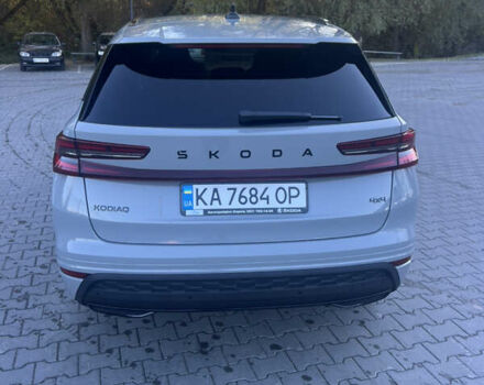 Шкода Kodiaq 2024 в Хмельницком на Automoto.ua Серый Шкода Kodiaq, объемом двигателя 1.98 л и пробегом 18 тыс. км за 46400 $, фото 2 на Automoto.ua