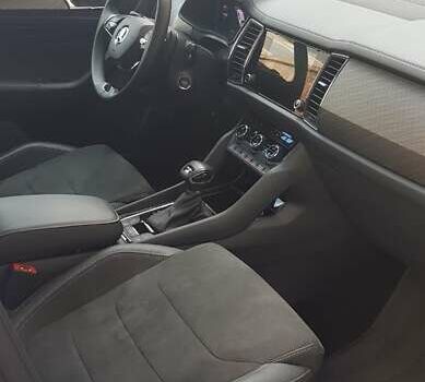 Серый Шкода Kodiaq, объемом двигателя 1.97 л и пробегом 14 тыс. км за 46200 $, фото 3 на Automoto.ua