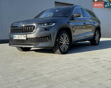 Серый Шкода Kodiaq, объемом двигателя 1.97 л и пробегом 73 тыс. км за 46666 $, фото 2 на Automoto.ua