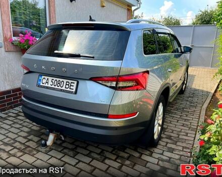 Шкода Kodiaq 2024 в Ивано-Франковске на Automoto.ua Серый Шкода Kodiaq, объемом двигателя 2 л и пробегом 102 тыс. км за 35000 $, фото 1 на Automoto.ua