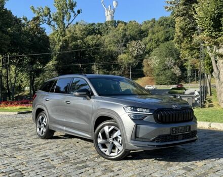 Шкода Kodiaq 2025 в Киеве на Automoto.ua Серый Шкода Kodiaq, объемом двигателя 2 л и пробегом 1 тыс. км за 52555 $, фото 22 на Automoto.ua