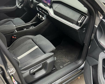 Сірий Шкода Kodiaq, об'ємом двигуна 1.98 л та пробігом 13 тис. км за 47500 $, фото 16 на Automoto.ua