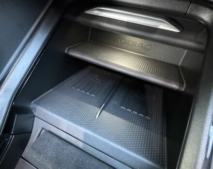 Шкода Kodiaq 2025 в Киеве на Automoto.ua Серый Шкода Kodiaq, объемом двигателя 2 л и пробегом 1 тыс. км за 52555 $, фото 18 на Automoto.ua